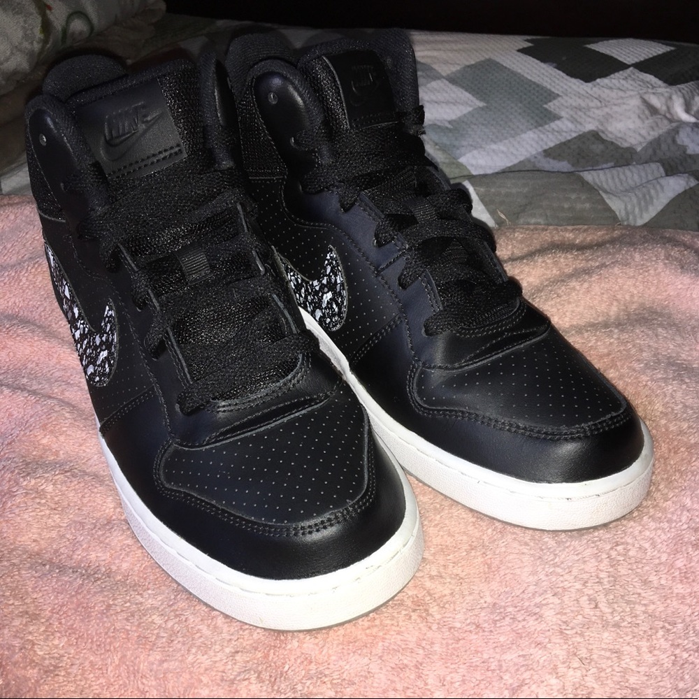 Nike court borough mid print , black leather gray